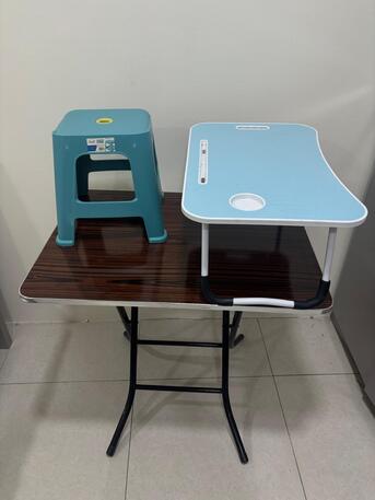 Juffair, Furniture, BHD 10,  Well Maintained Furnitures!! Stool, Laptop Table & Dinning Table!!