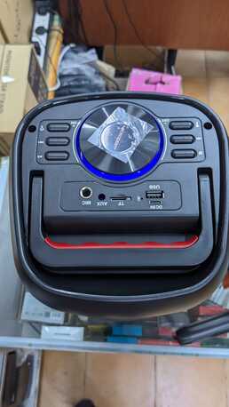 Manama, Tablet Computers, BHD 15,  New Wireless Speaker With Wireless MIC (Voice Changer) Singing Equipment Built-in Battery