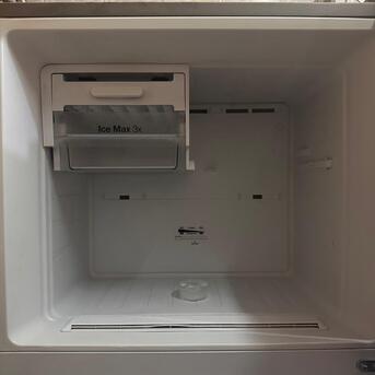 Al Murabba, Appliances, SAR 750,  Samsung Refrigerator & Baby Pram For Sale &ndash; Al Murabba, Riyadh Household Items For Sale &ndash;
