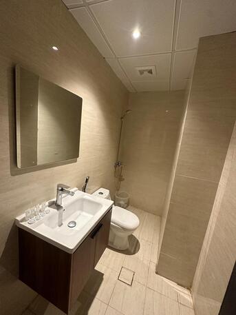 Madinah, Staff Accommodation, SAR 50000,  Prime Building For 200 Staff Rent Near Al-Masjid An-Nabawi (10&ndash;12 Min Walk)