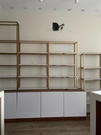 East Riffa, Furniture, BHD 150,  🪞 For Sale — Display Shelves & Cabinets -  للبيع — رفوف وخزائن فاخرة