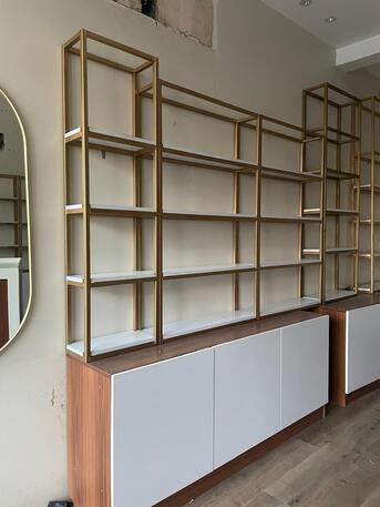East Riffa, Furniture, BHD 150,  🪞 For Sale — Display Shelves & Cabinets -  للبيع — رفوف وخزائن فاخرة