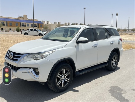 Riyadh, Vehicles, Cars & Trucks , SAR 73500,  2018,  Automatic,  273000 KM,  Toyota Fortuner