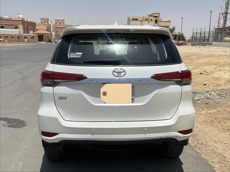 Riyadh, Vehicles, Cars & Trucks , SAR 73500,  2018,  Automatic,  273000 KM,  Toyota Fortuner
