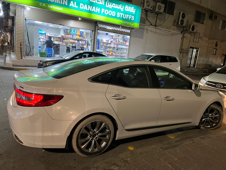 Khobar, Vehicles, Cars & Trucks , SAR 24000,  Hyundai Azera,  2012,  Automatic,  398500 KM,  Hundai Azera