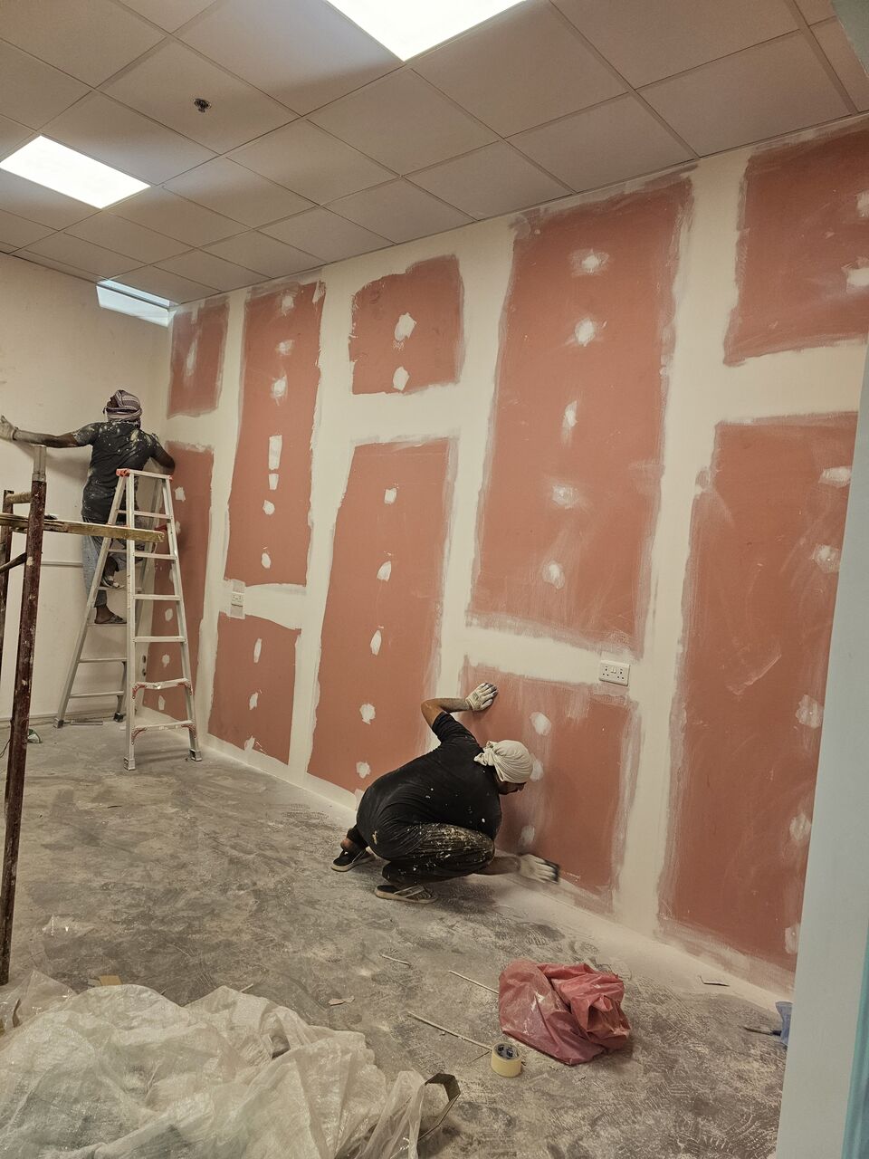 Dammam, Construction, Interior And Exterior Painting Of Buildings
