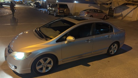 Hidd, Vehicles, Cars & Trucks , BHD 1900,  Honda Civic,  2009,  Automatic,  221010 KM,  Buy&Drive Reborn (Full Option  )