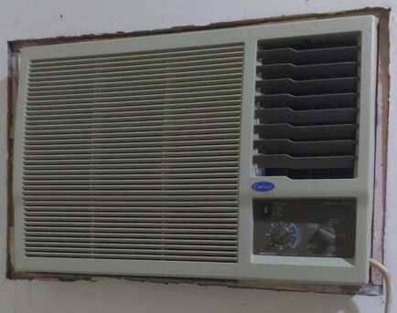 Makkah, Air Conditioners, Carrier 1.5 Ton Ac  In Good Working Condition