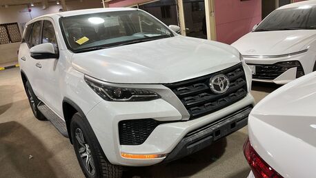 Riyadh, Pick Up & Drop Off, New Furtuner For Rent Available