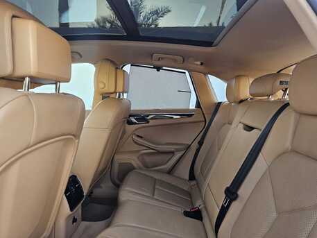 Saar, Vehicles, Cars & Trucks , BHD 6900,  Porsche Macan S,  2015,  Automatic,  124000 KM,  Porsceh Macan S