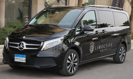 Cairo, Automotive, إيجار مرسيدس V300 مع سائق من مطار القاهرة الدو