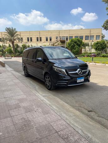 Cairo, Automotive, إيجار مرسيدس V300 مع سائق من مطار القاهرة الدو