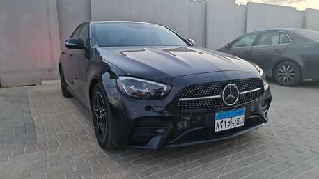 Cairo, Automotive, تأجير مرسيدس E200 مع سائق من مطار القاهرة الدو