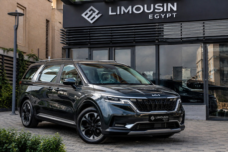 Cairo, Automotive, استأجر كيا كرنفال 9 راكب من مطار القاهرة الد
