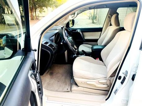 Zinj, Vehicles, Cars & Trucks , BHD 111,  Toyota Prado,  2013,  Automatic,  180000 KM,  4 Cylinder, V4, Expat Family Owned Car - URGENT SALE