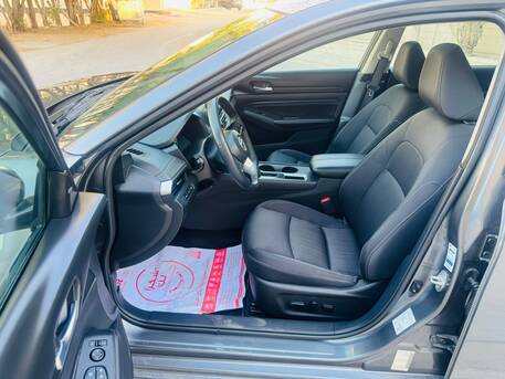 Zinj, Vehicles, Cars & Trucks , BHD 111,  Nissan Altima,  2021,  Automatic,  61000 KM,  Full Option With Sun-roof, 4 Cylinder - Agency Maintained