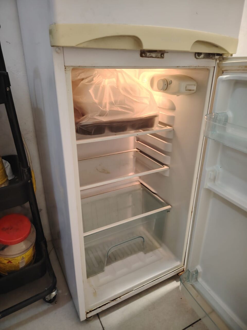Jubail, Appliances, SAR 350,  Double Door Magic Freeze Or Refrigerator Available Only 350sr