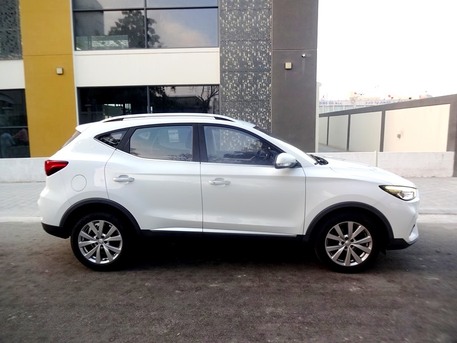 Zinj, Vehicles, Cars & Trucks , BHD 3900,  Mg ZS,  2022,  Automatic,  46000 KM,  5 Seater SUV - Agency Maintained - ZERO Accident, First Owner