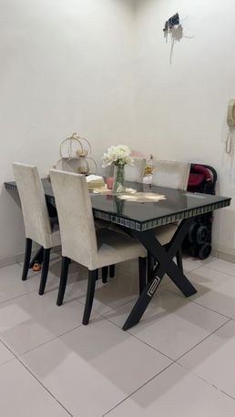 Jeddah, Furniture, SAR 450,  6 Chair Dinning Table