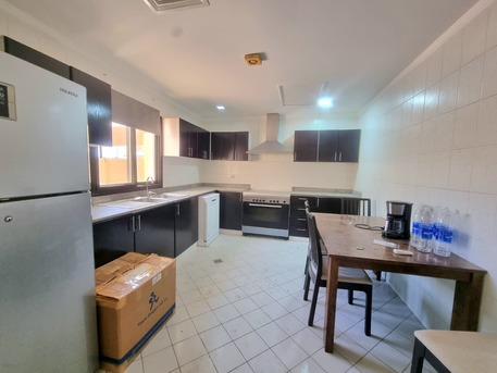 Amwaj Islands, Villas, BHD 900,  250 Sq. Meter,  Beach Access 3 BR + Maid Room Semi Furnished Villa With Private Garden For Rent