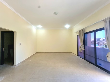 Amwaj Islands, Villas, BHD 900,  250 Sq. Meter,  Beach Access 3 BR + Maid Room Semi Furnished Villa With Private Garden For Rent