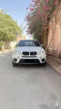 Riyadh, Vehicles, Cars & Trucks , SAR 45000,  Bmw X5,  2013,  Automatic,  160 KM,  For Sale:   XDrive &ndash; Excellent Condition | GCC Specs | Well Maintained