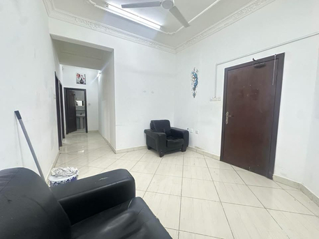 Adliya, Apartments, Flats, Houses & Villas, BHD 200/month,  1 BR,  Adliya:-1BHK Semi-Furnished Flat On Rent.Close To Al Jazeera Supermarket.Bd 200/- With EWA
