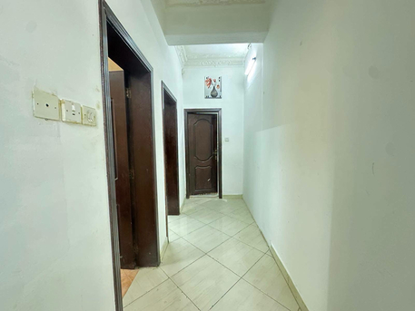 Adliya, Apartments, Flats, Houses & Villas, BHD 200/month,  1 BR,  Adliya:-1BHK Semi-Furnished Flat On Rent.Close To Al Jazeera Supermarket.Bd 200/- With EWA