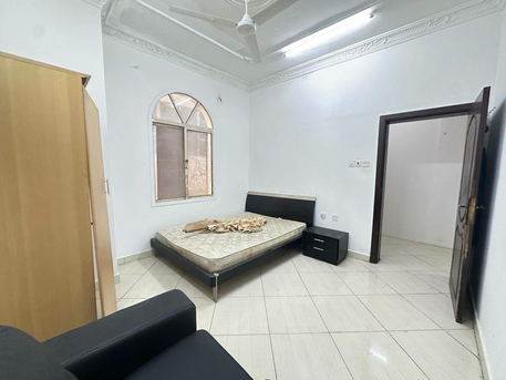 Adliya, Apartments, Flats, Houses & Villas, BHD 200/month,  1 BR,  Adliya:-1BHK Semi-Furnished Flat On Rent.Close To Al Jazeera Supermarket.Bd 200/- With EWA
