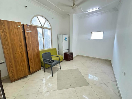 Adliya, Apartments, Flats, Houses & Villas, BHD 140/month,  Adliya:-Studio Semi-Furnished Flat On Rent.Close To Al Jazeera Supermarket.Bd 140/withEWA