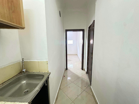 Adliya, Apartments, Flats, Houses & Villas, BHD 140/month,  Adliya:-Studio Semi-Furnished Flat On Rent.Close To Al Jazeera Supermarket.Bd 140/withEWA