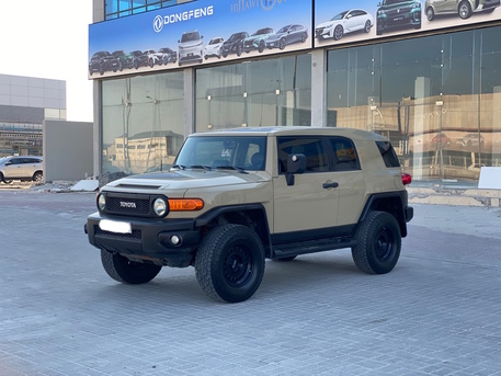 Manama, Vehicles, Cars & Trucks , BHD 8500,  Toyota FJ Cruiser,  2015,  Automatic,  188500 KM,    (Beige)