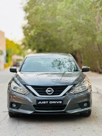 Segaya, Vehicles, Cars & Trucks , BHD 2950,  Nissan Altima,  2018,  Automatic,  195000 KM,    MODEL WELL MAINTAINED USED CAR CALL OR WHATSAPP ON 35400768 ,33665080