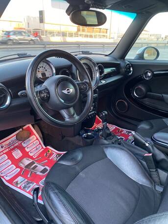 Manama, Vehicles, Cars & Trucks , BHD 2200,  Austin Mini Cooper,  2013,  Automatic,  136000 KM,  Mini Cooper R-56  (Blue)