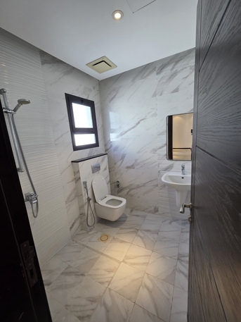 Galali, Apartments, Flats, Houses & Villas, BHD 220,  2 BR,  Half Furnitured Flat For Rent In Galali