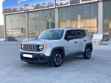 Manama, Vehicles, Cars & Trucks , BHD 2450,  Jeep Renegade,  2016,  Automatic,  217200 KM,   Sport  (Silver)