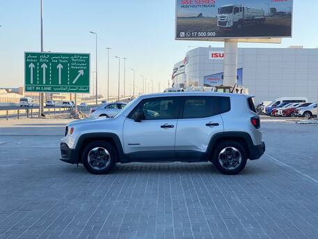 Manama, Vehicles, Cars & Trucks , BHD 2450,  Jeep Renegade,  2016,  Automatic,  217200 KM,   Sport  (Silver)