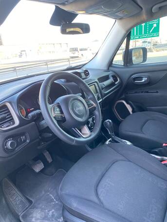 Manama, Vehicles, Cars & Trucks , BHD 2450,  Jeep Renegade,  2016,  Automatic,  217200 KM,   Sport  (Silver)