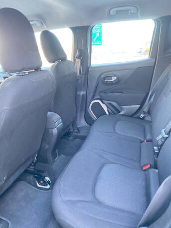 Manama, Vehicles, Cars & Trucks , BHD 2450,  Jeep Renegade,  2016,  Automatic,  217200 KM,   Sport  (Silver)