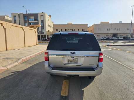 Riyadh, Vehicles, Cars & Trucks , SAR 55000,  Ford Expedition 2016 (2WD),  2016,  Automatic,  320000 KM,  Ford Expedition  (2WD)