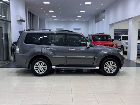 Manama, Vehicles, Cars & Trucks , BHD 5500,  Mitsubishi Pajero,  2016,  Automatic,  61400 KM,  Jeep Renegade Sport  (Silver)