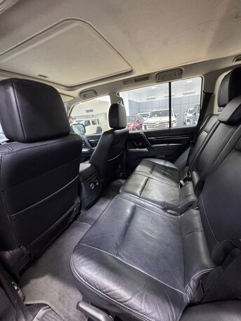 Manama, Vehicles, Cars & Trucks , BHD 5500,  Mitsubishi Pajero,  2016,  Automatic,  61400 KM,  Jeep Renegade Sport  (Silver)