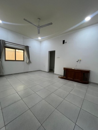 Manama, Apartments, Flats, Houses & Villas, BHD 290/month,  Furnished,  3 BR,  160 Sq. Meter,  FOR RENT | Spacious Apartment &mdash; Jabelat Habashi