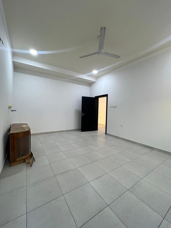 Manama, Apartments, Flats, Houses & Villas, BHD 290/month,  Furnished,  3 BR,  160 Sq. Meter,  FOR RENT | Spacious Apartment &mdash; Jabelat Habashi