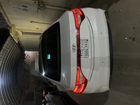 Riyadh, Vehicles, Cars & Trucks , SAR 30000,  Hyundai Azera,  2016,  Automatic,  380 KM,    GDI Full Option