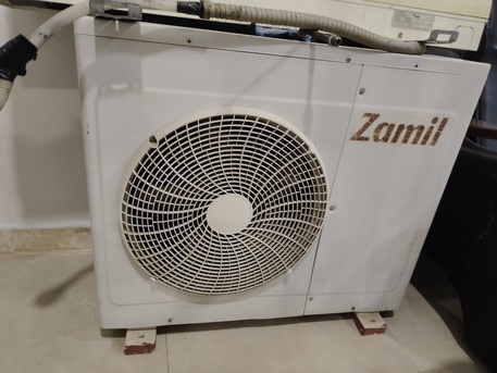 Ras Tanura, Air Conditioners, SAR 900,  Zamil Air Conditioner (2 Ton) For Sale