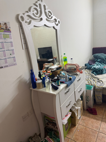Al Murabba, Furniture, SAR 150,  2 Dressing Table In Good Condition