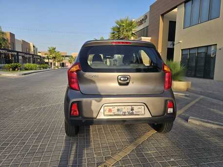 Saar, Vehicles, Cars & Trucks , BHD 2200,  Kia Picanto,  2017,  Automatic,  35000 KM,