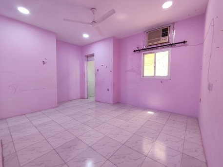 Manama, Apartments, Flats, Houses & Villas, BHD 175/year,  1 BR,  Um Al Hassam:- Rooftop 1Bhk Flat On Rent With Ewa & Acs..