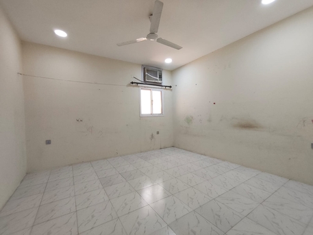 Manama, Apartments, Flats, Houses & Villas, BHD 175/year,  1 BR,  Um Al Hassam:- Rooftop 1Bhk Flat On Rent With Ewa & Acs..